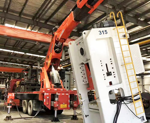 合肥包河附近随车吊出租，轻松解决运输难题